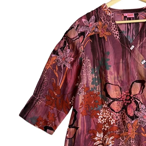 Tianello Silky Rayon Diva Blouse Floral Print Size Small - Picture 4 of 9